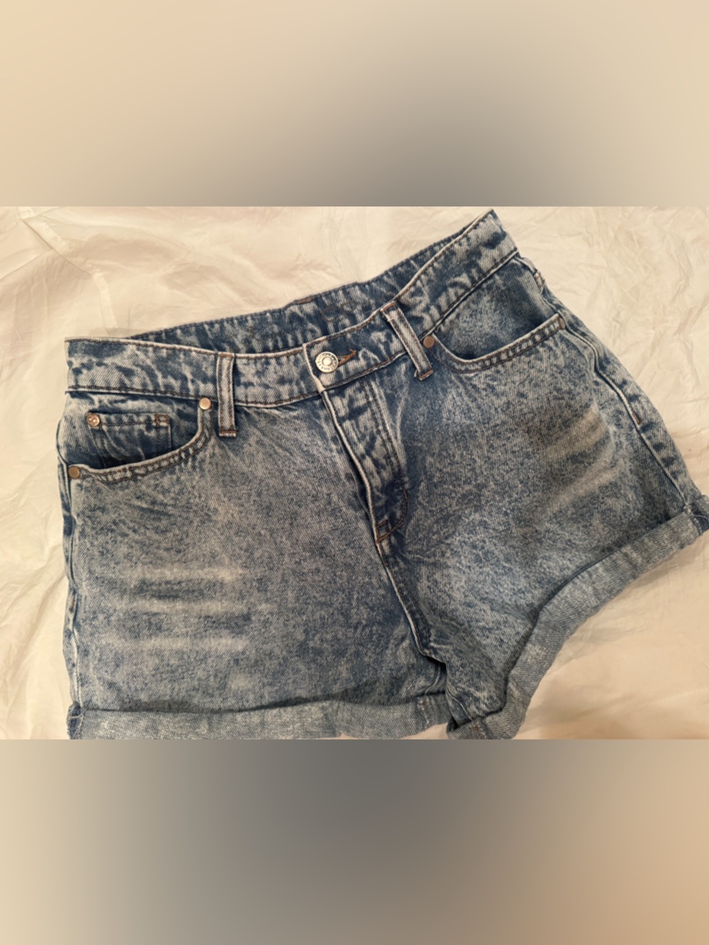 High-Rise Acid Wash Denim Jean Shorts - Light Blue